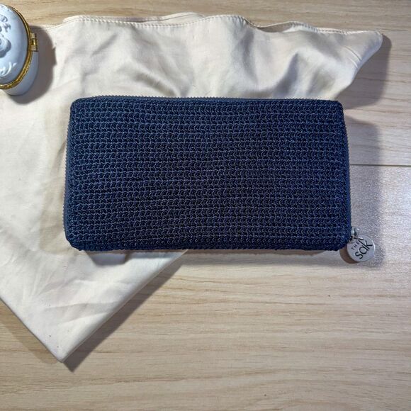 Vintage 90s/Y2K The Sak Hand-Crochet Zip-Around Clutch Wallet | Navy Blue - Picture 1 of 6